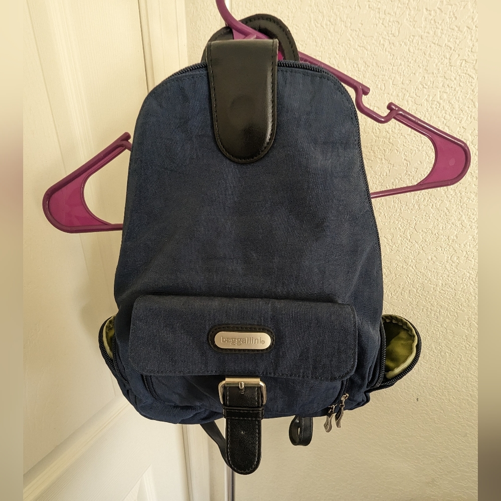 Baggallini Navy Blue Convertible Backpack